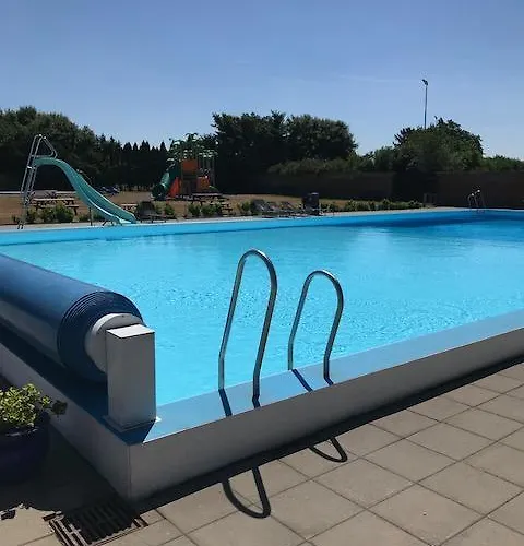 Bredebro Camping Кемпинг 2*